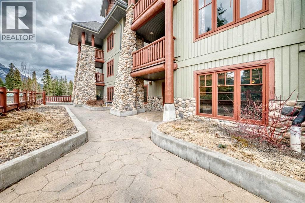104, 150 Crossbow Place — photo 3