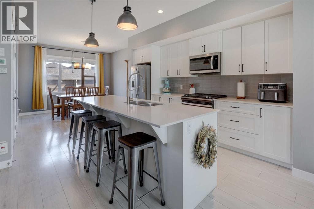 826 Cornerstone Boulevard NE