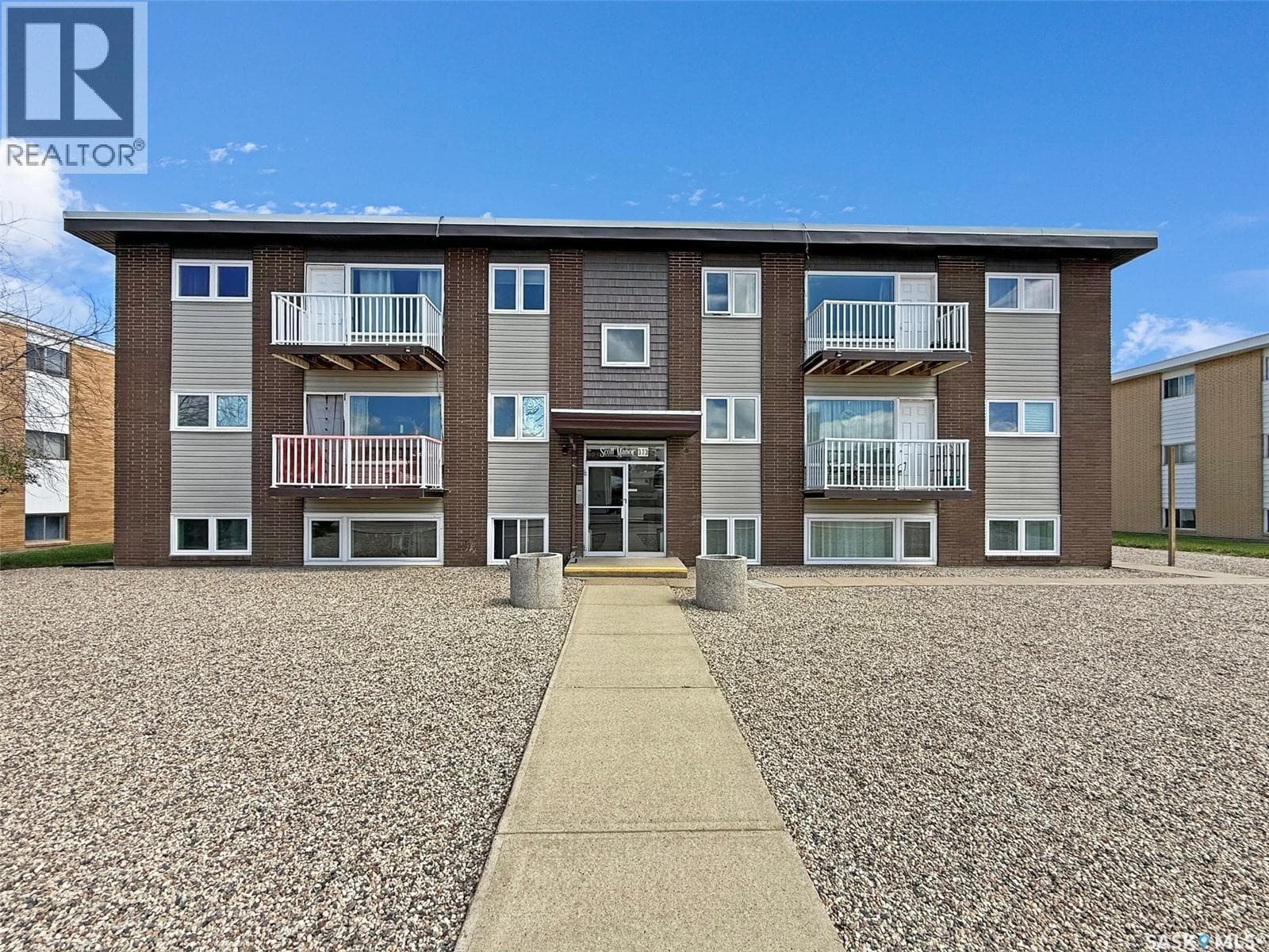 373 2nd AVENUE SE