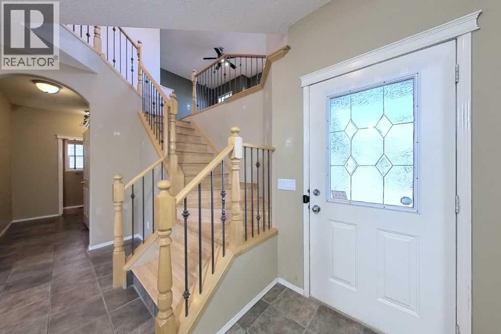 39 Simcoe Terrace SW — photo 2