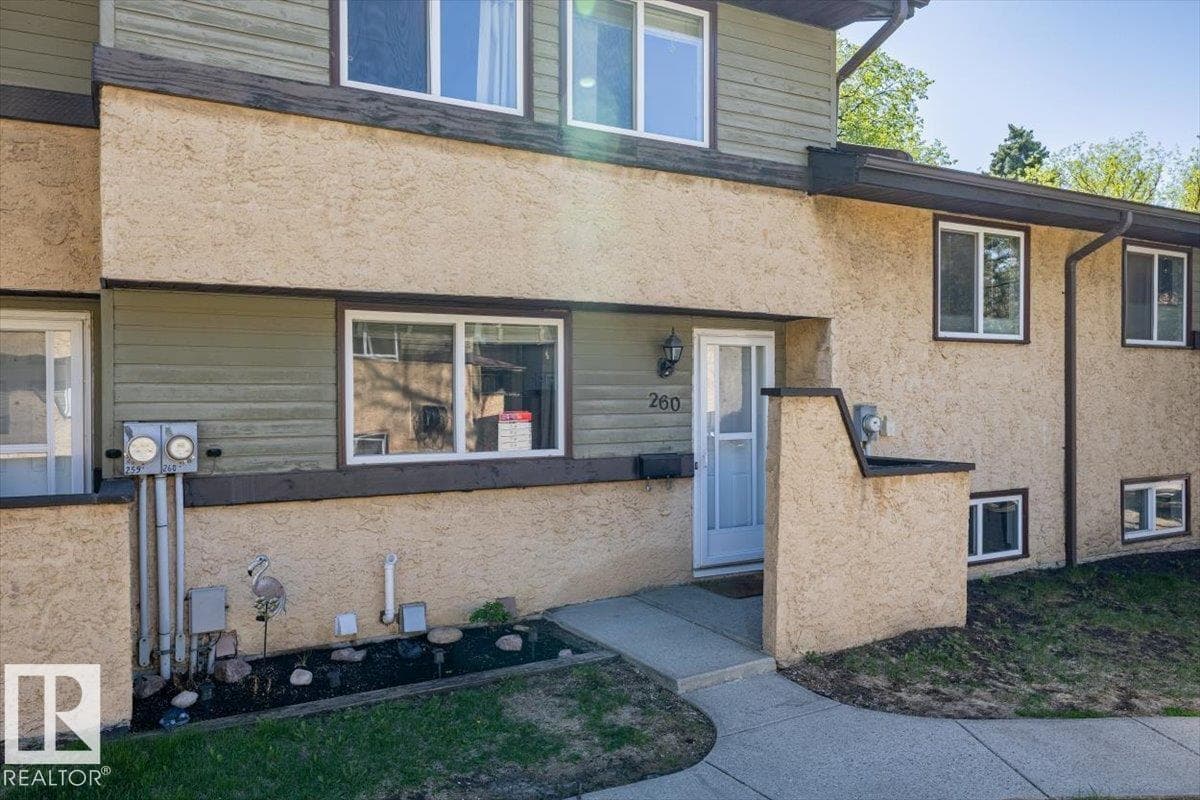 260 WOODBRIDGE WY