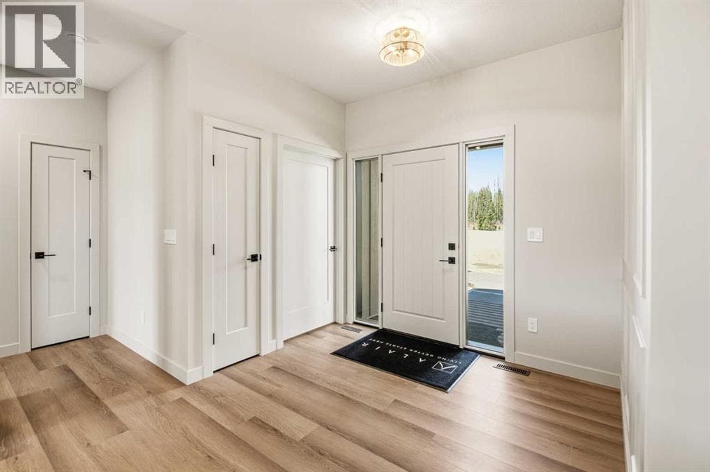 413 Valley View Close — photo 5