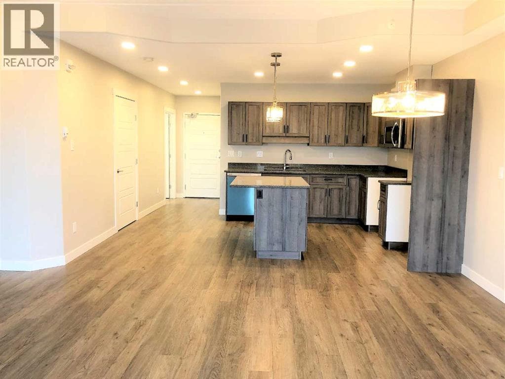 205, 499B Meadow Lake Court  E — photo 3