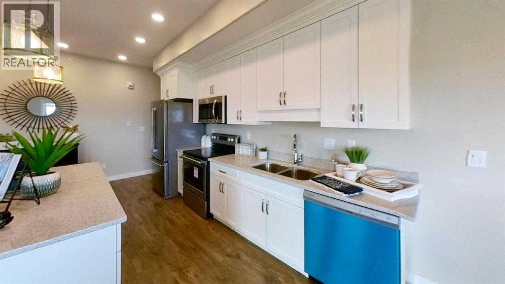 201, 499B Meadow Lake Court  E — photo 3