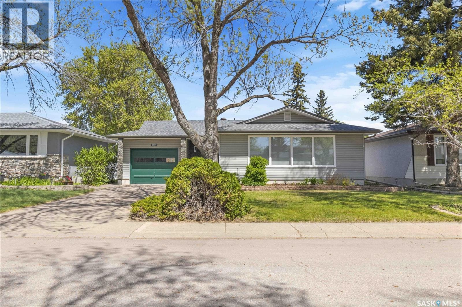 2809 Eastview — photo 3