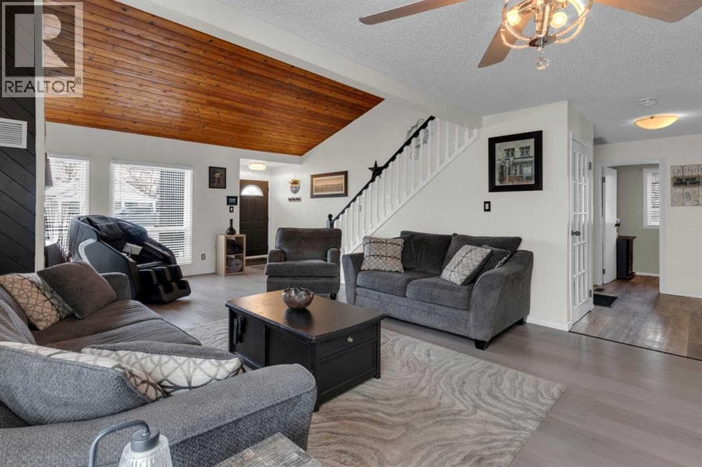 415 Bruce Avenue — photo 4