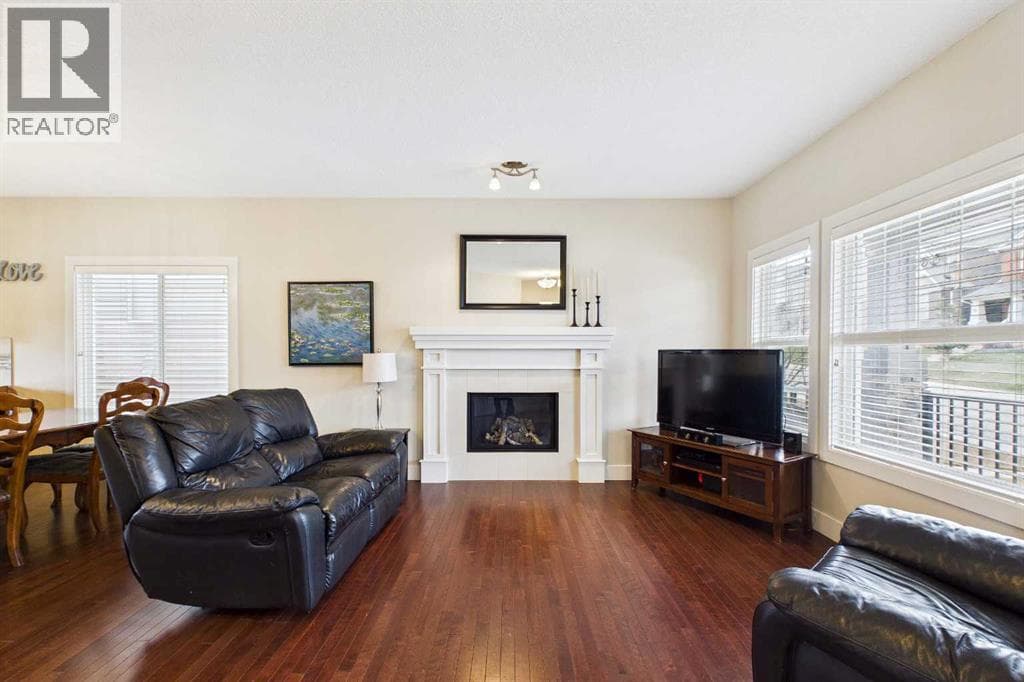 51 Nolanfield Terrace NW — photo 4