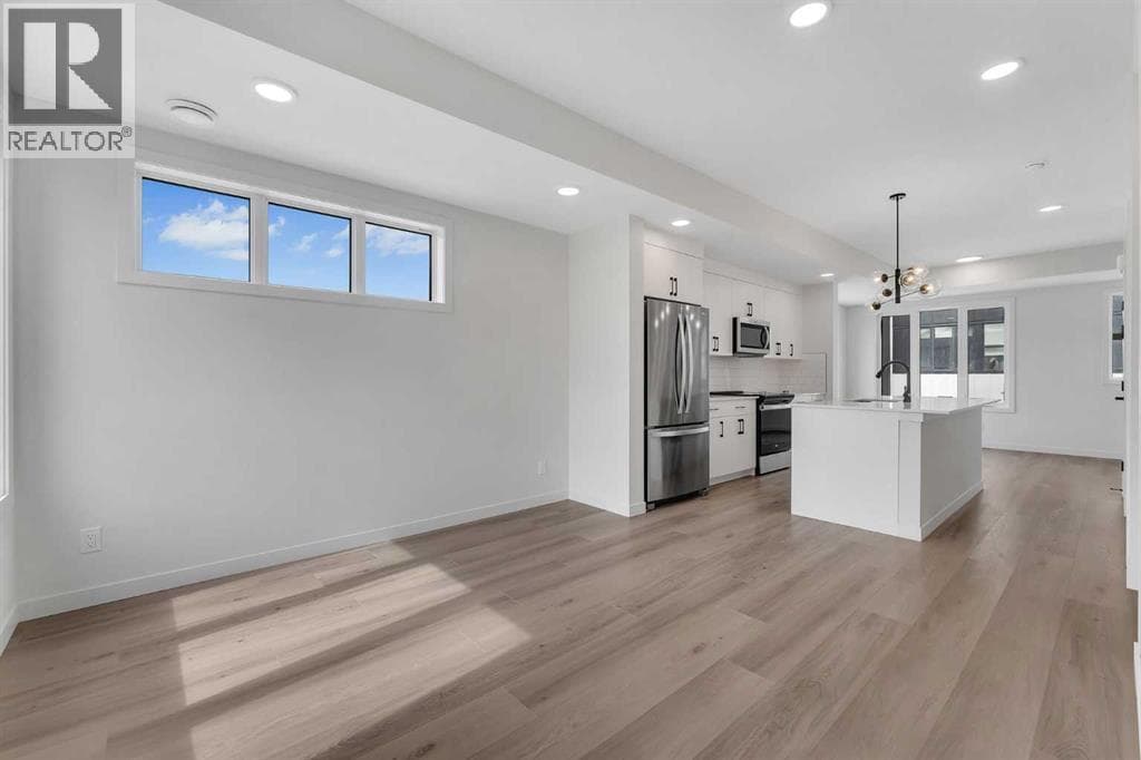 120 Arbour Lake Court NW — photo 4