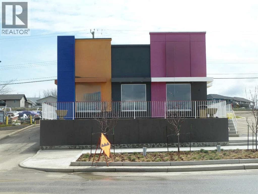 9949 101 Avenue — photo 2