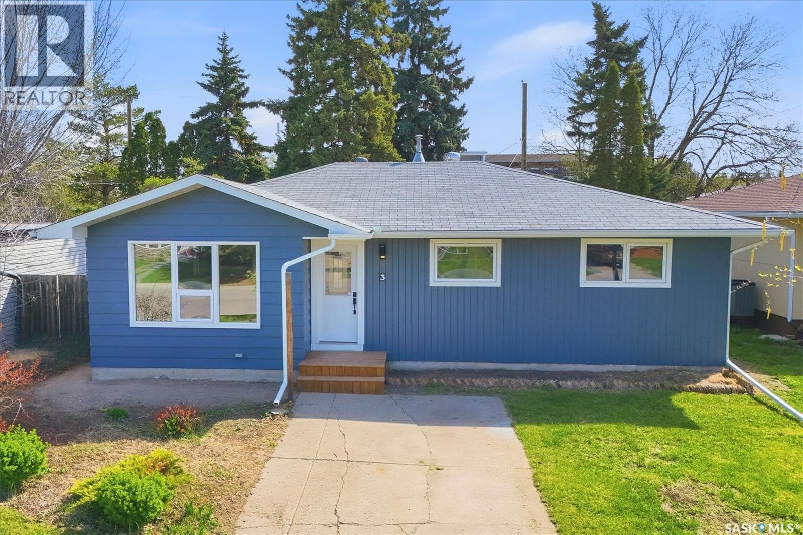3 Rutter CRESCENT