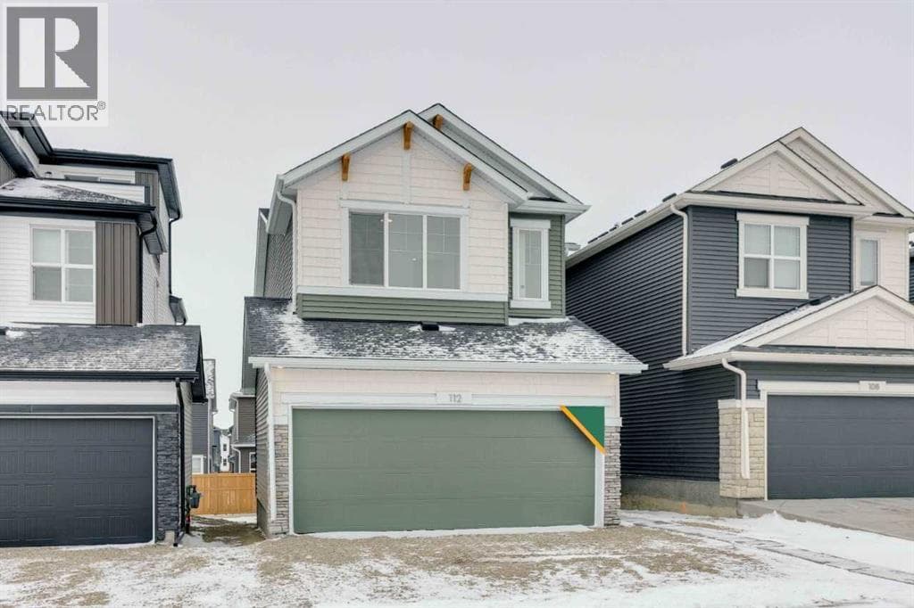 112 Amblefield Grove NW — photo 3