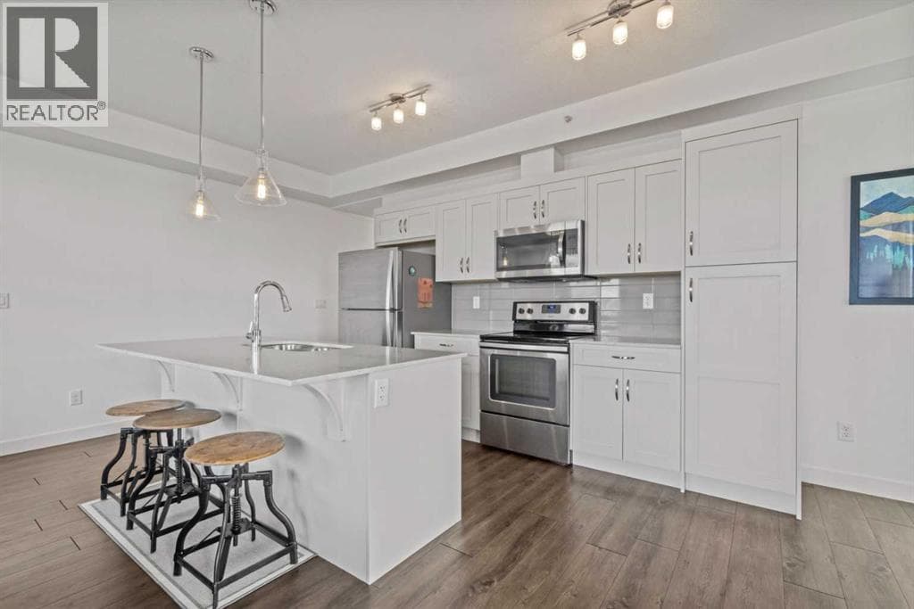 404, 10 Walgrove Walk SE — photo 3
