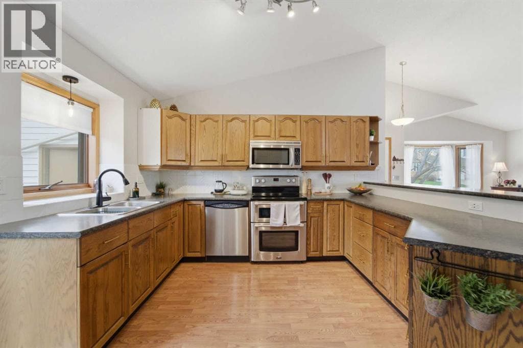 109 Downey Place — photo 5