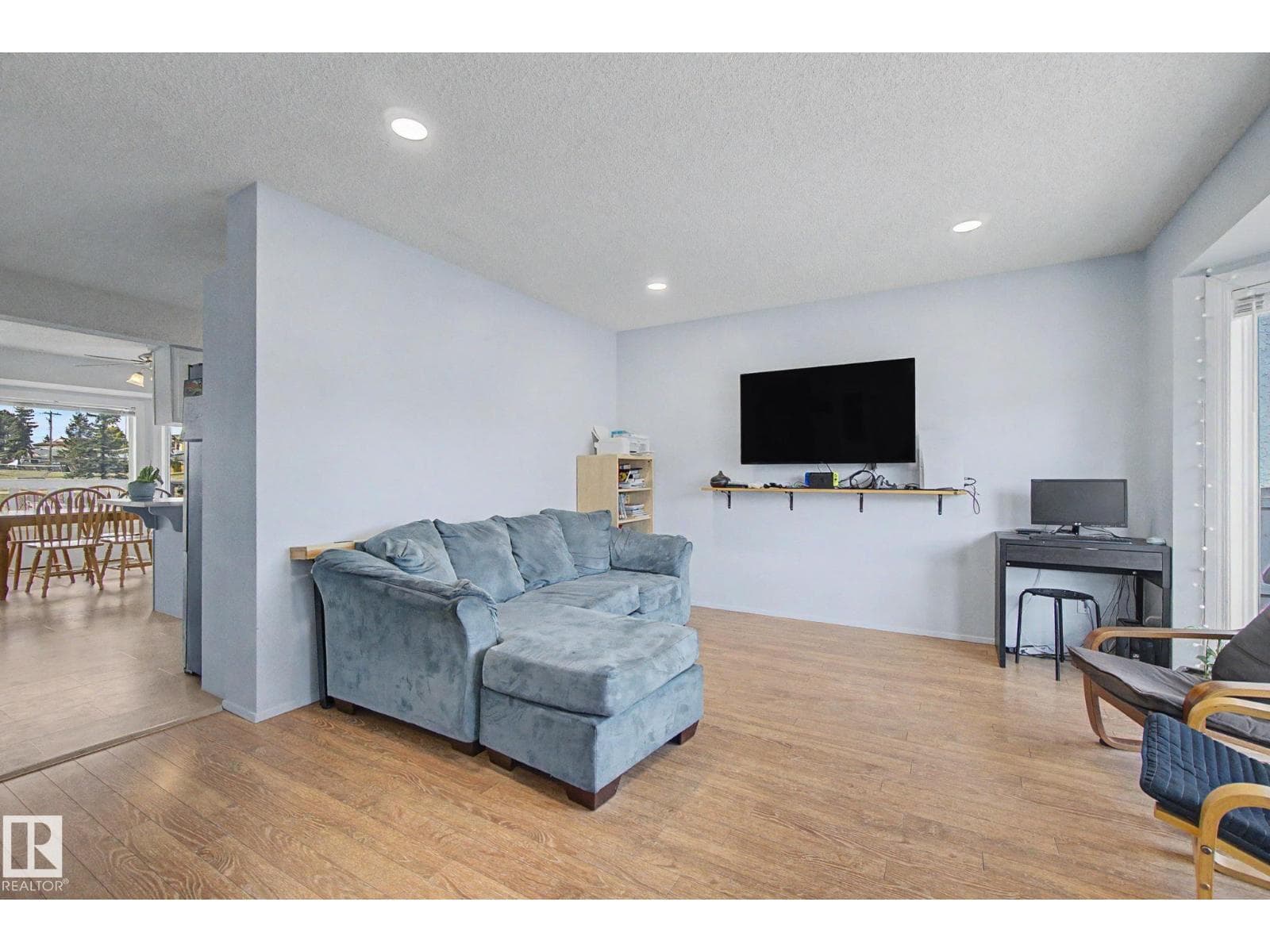#141 5 ABERDEEN WY — photo 3