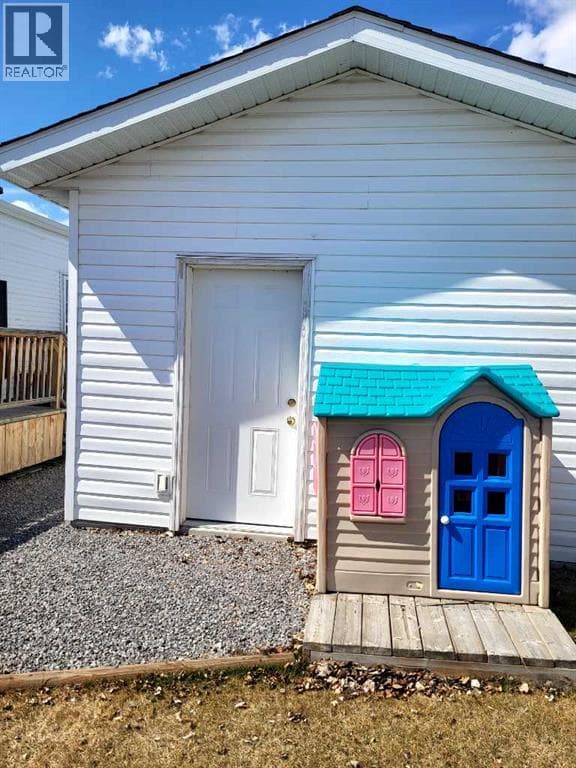 166A, 10042 Township Road 422 — photo 5