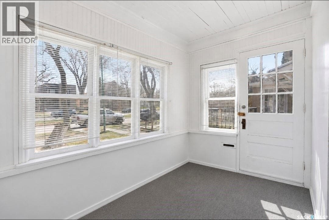 610 Albert AVENUE — photo 4