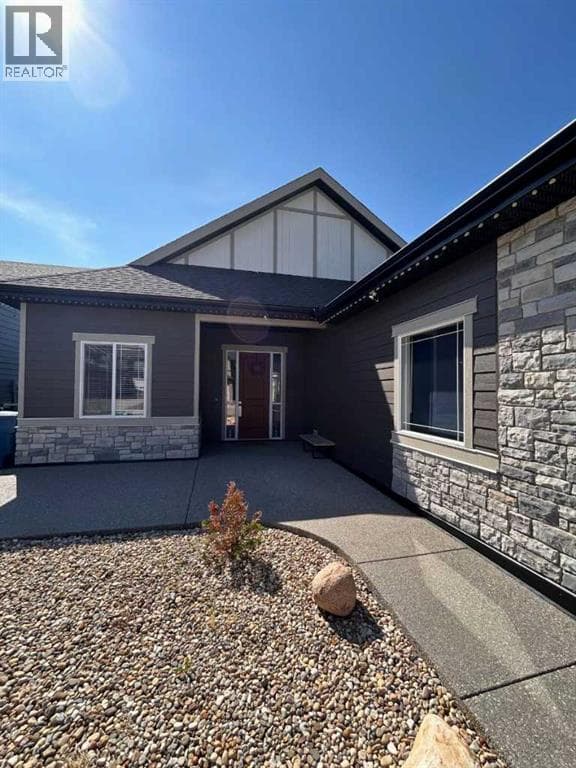 596 Muirfield Crescent — photo 5