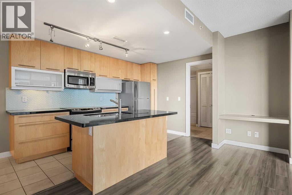 1407, 215 13 Avenue SW — photo 2