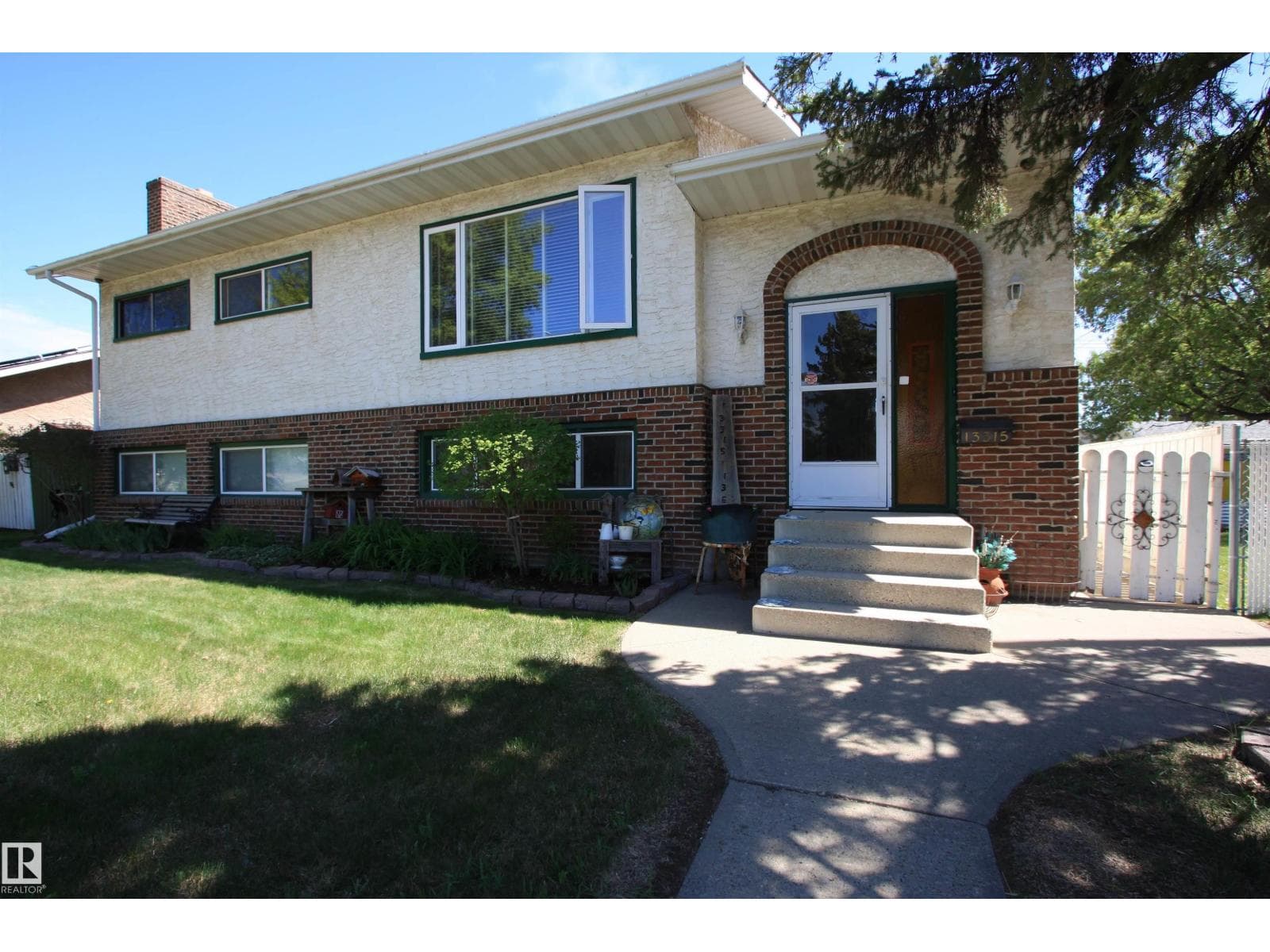 13315 136 ST NW