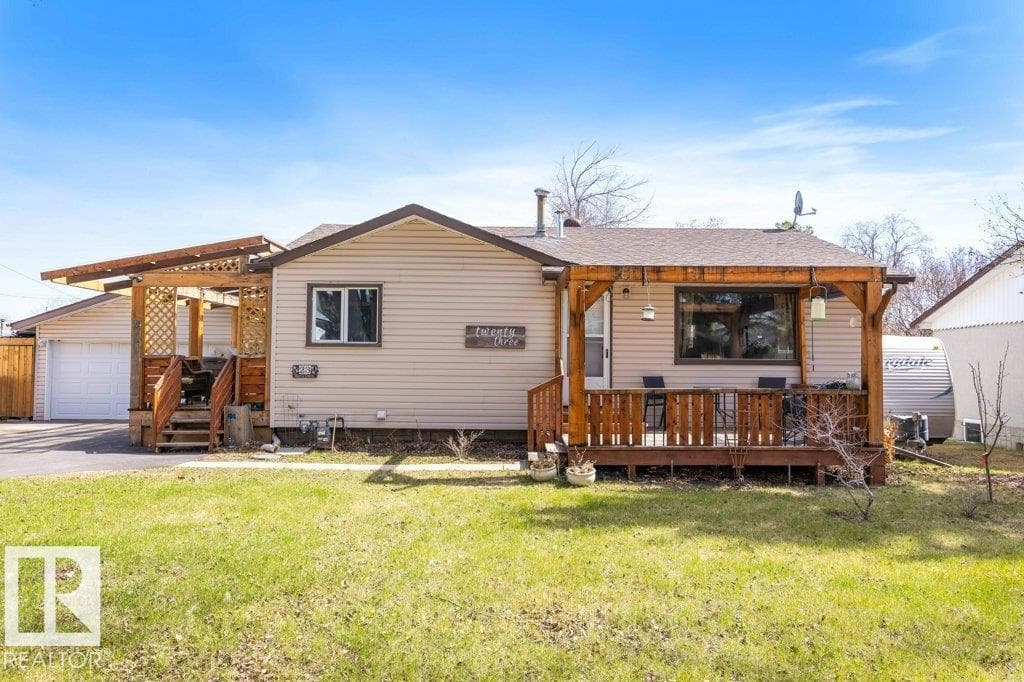 23 MAPLE DR — photo 3