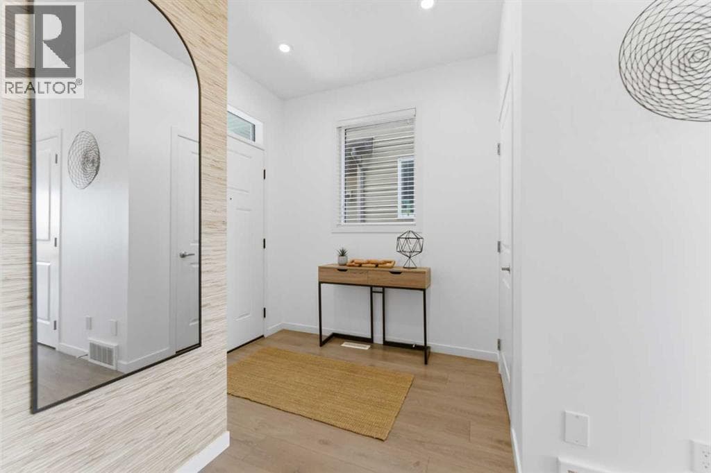 912 Seton Circle SE — photo 3