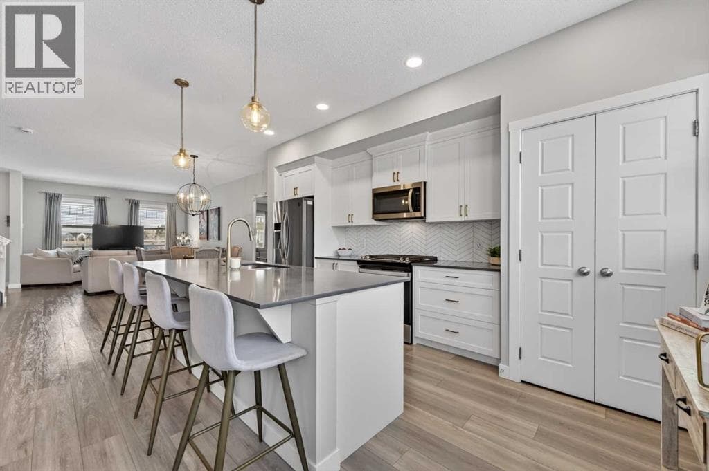 83 Midtown Crossing SW
