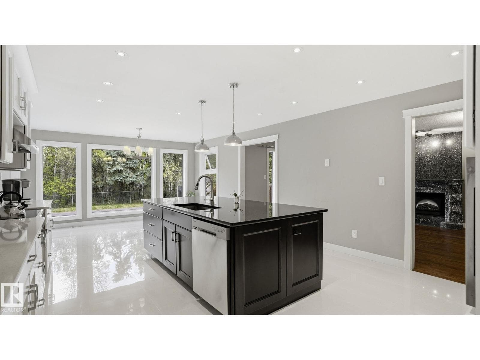 303 WESTRIDGE RD NW — photo 3