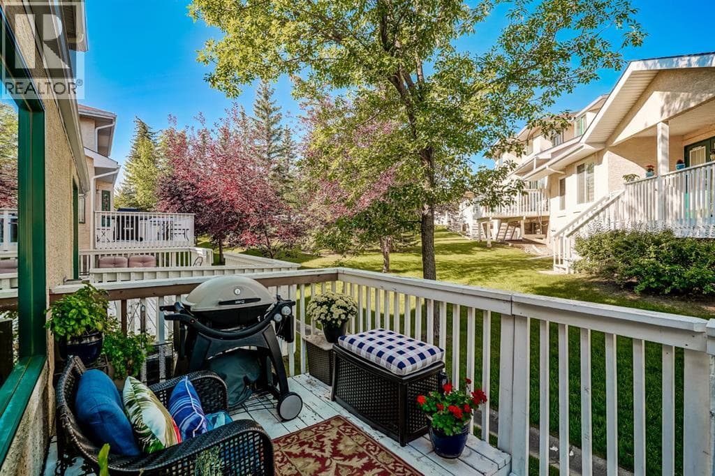 25, 200 Sandstone Drive NW — photo 2
