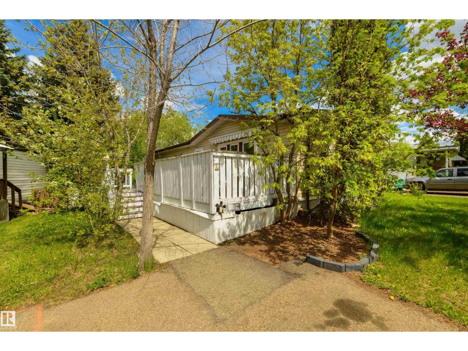 6 Hillcrest DR NW — photo 2