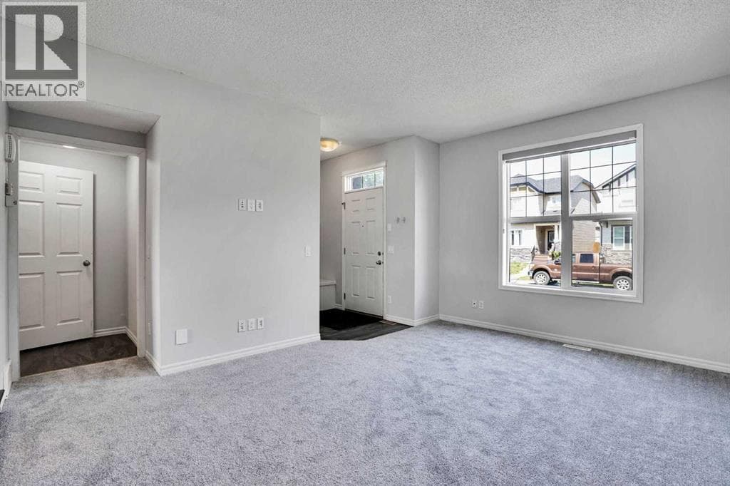 173 Skyview Springs Crescent NE — photo 5