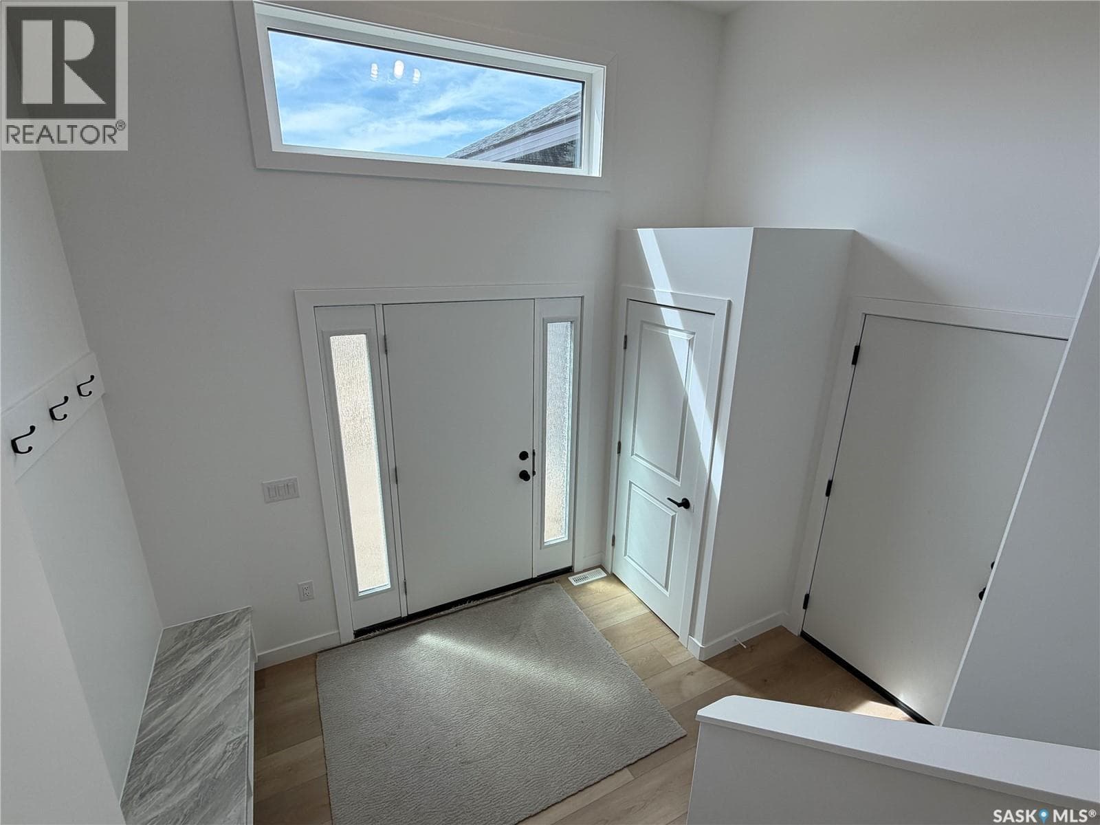 106 Lakewood DRIVE — photo 3