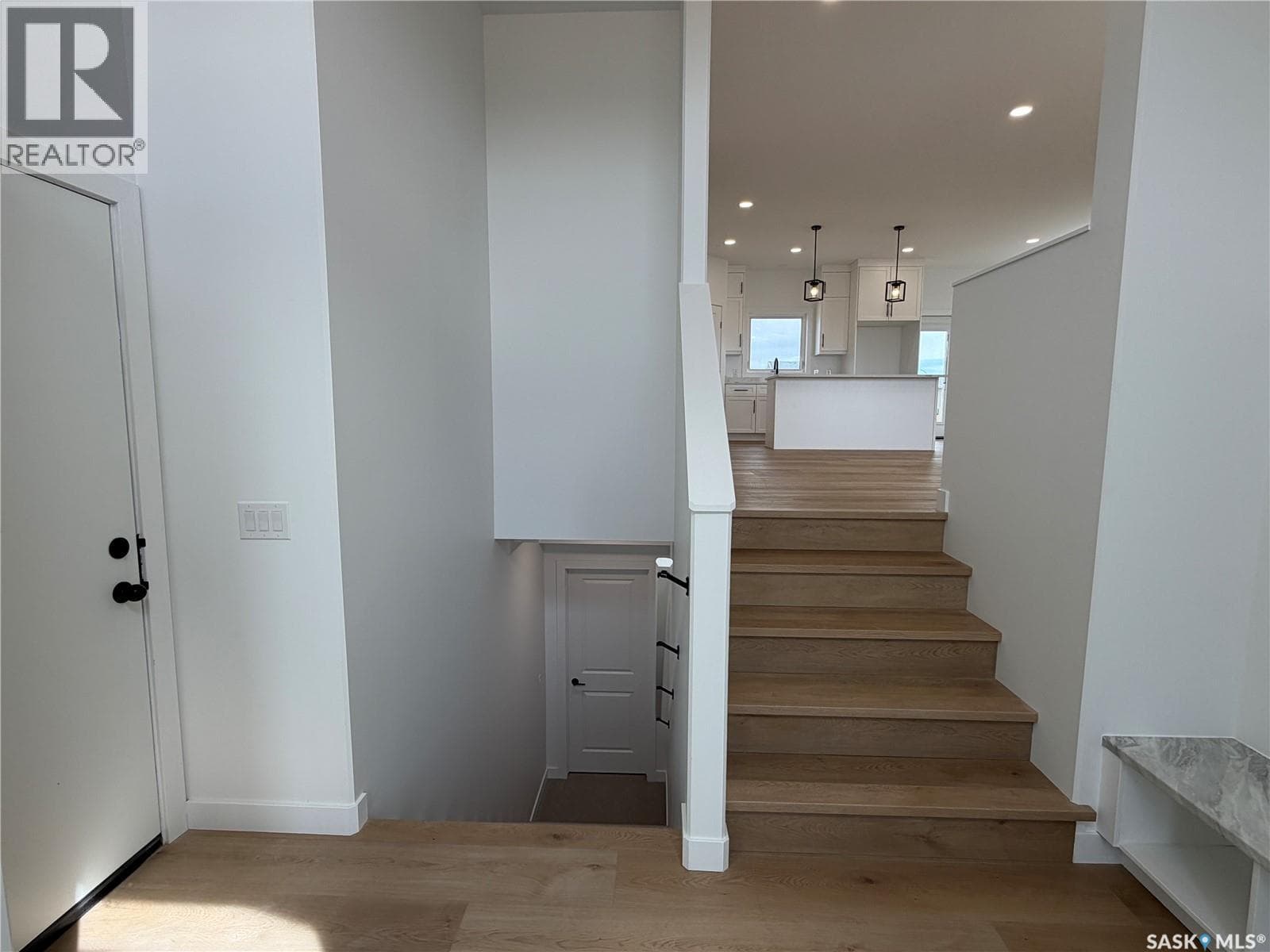 106 Lakewood DRIVE — photo 5