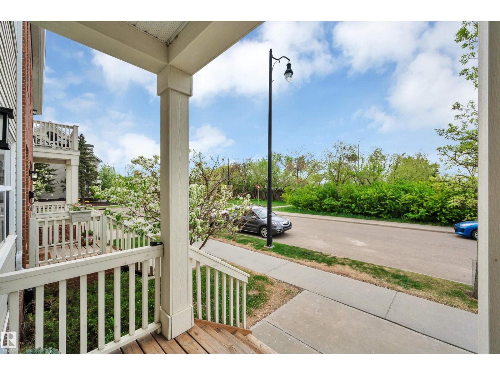 908 Valour WY NW — photo 3