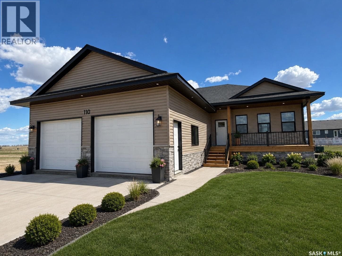 110 Lakewood DRIVE — photo 2