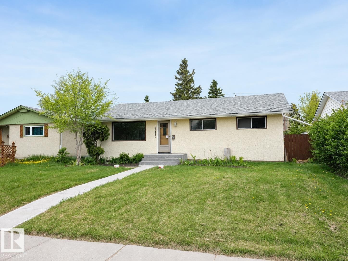 8712 162 ST NW