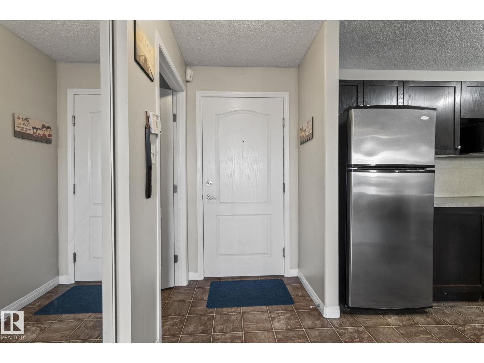 2106 9357 Simpson DR NW NW