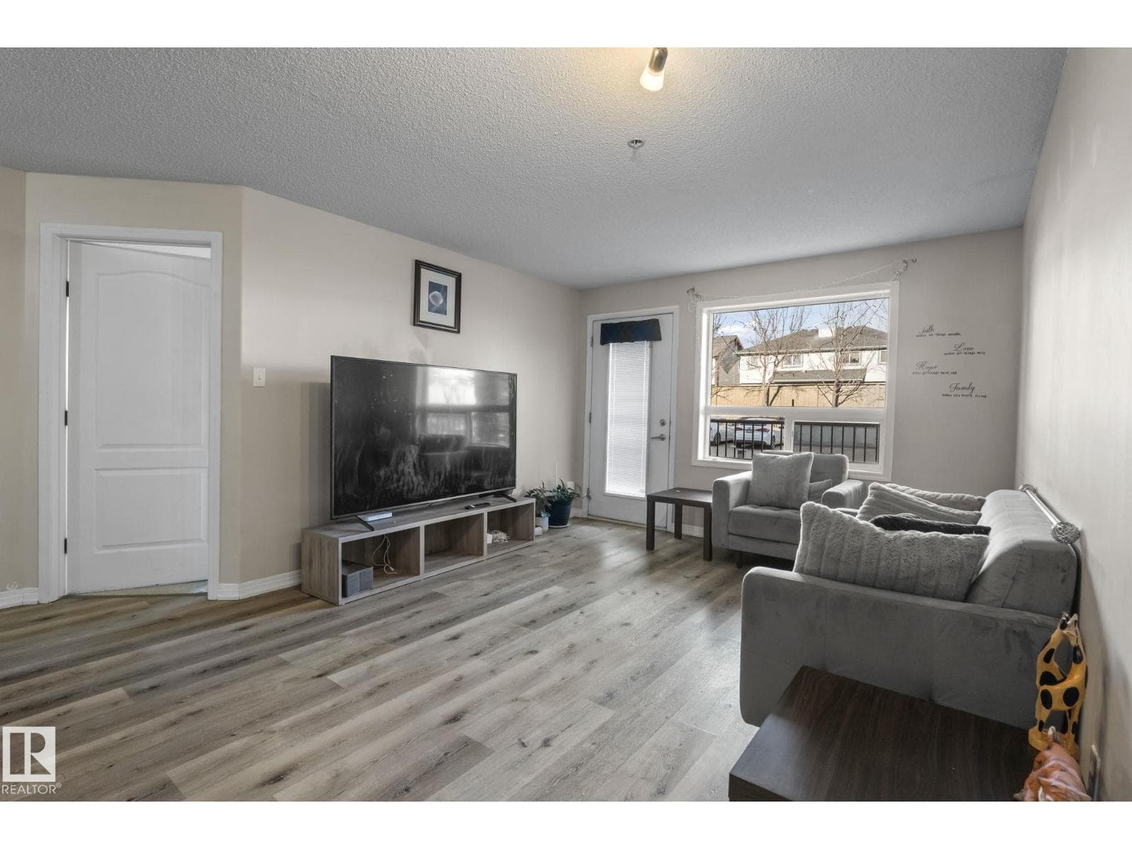 2106 9357 Simpson DR NW NW — photo 4