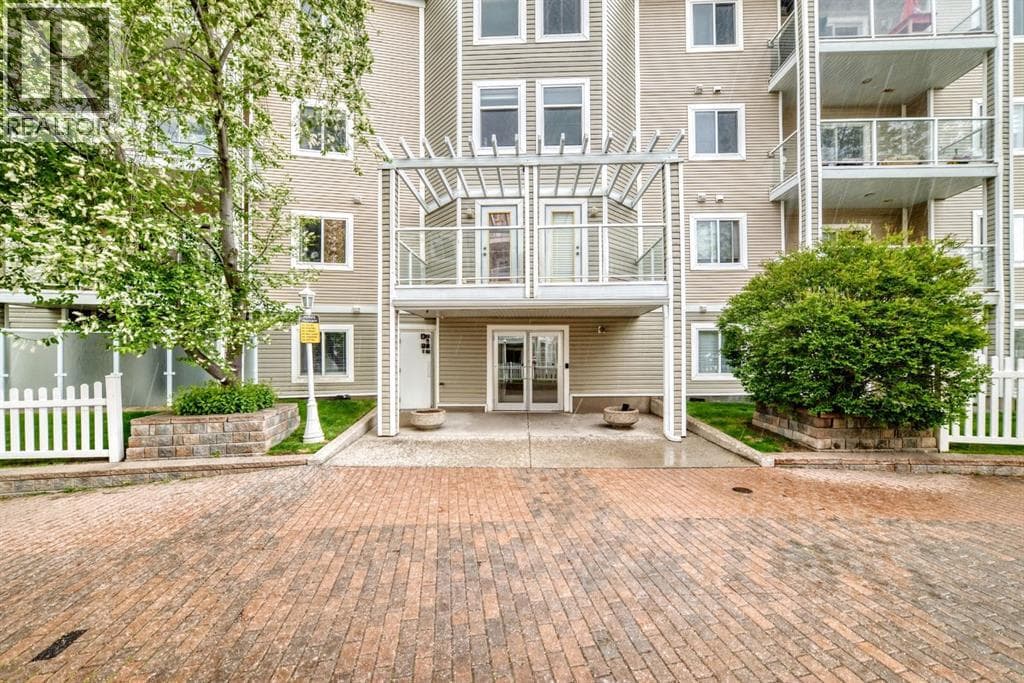 415, 290 Shawville Way SE — photo 3