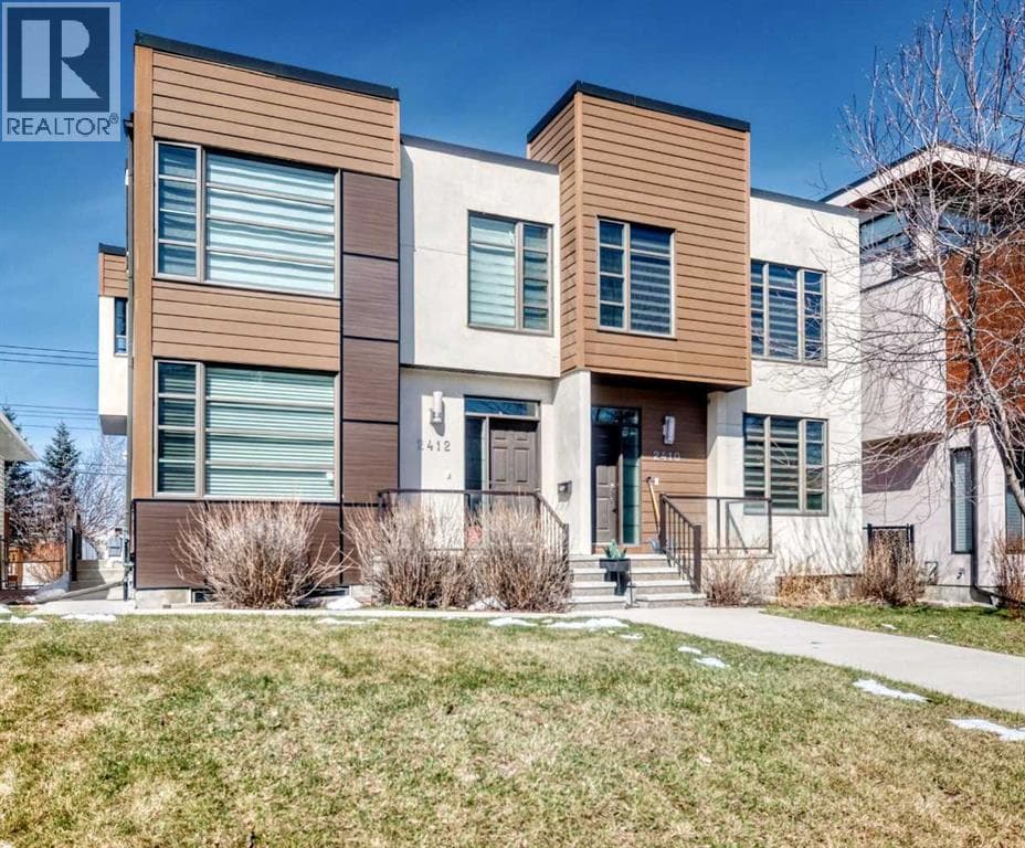 2412 28 Avenue SW — photo 2
