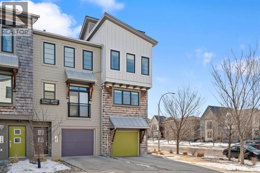 102 Walden Circle SE