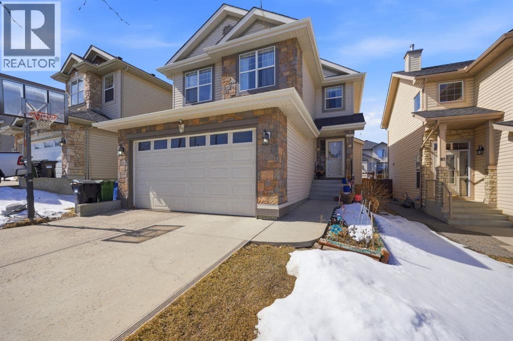 87 Kincora Drive NW