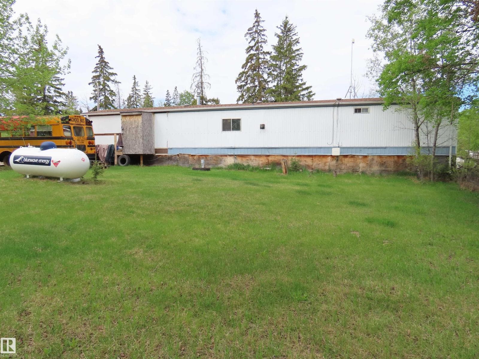 2304 TWP ROAD 545 — photo 2