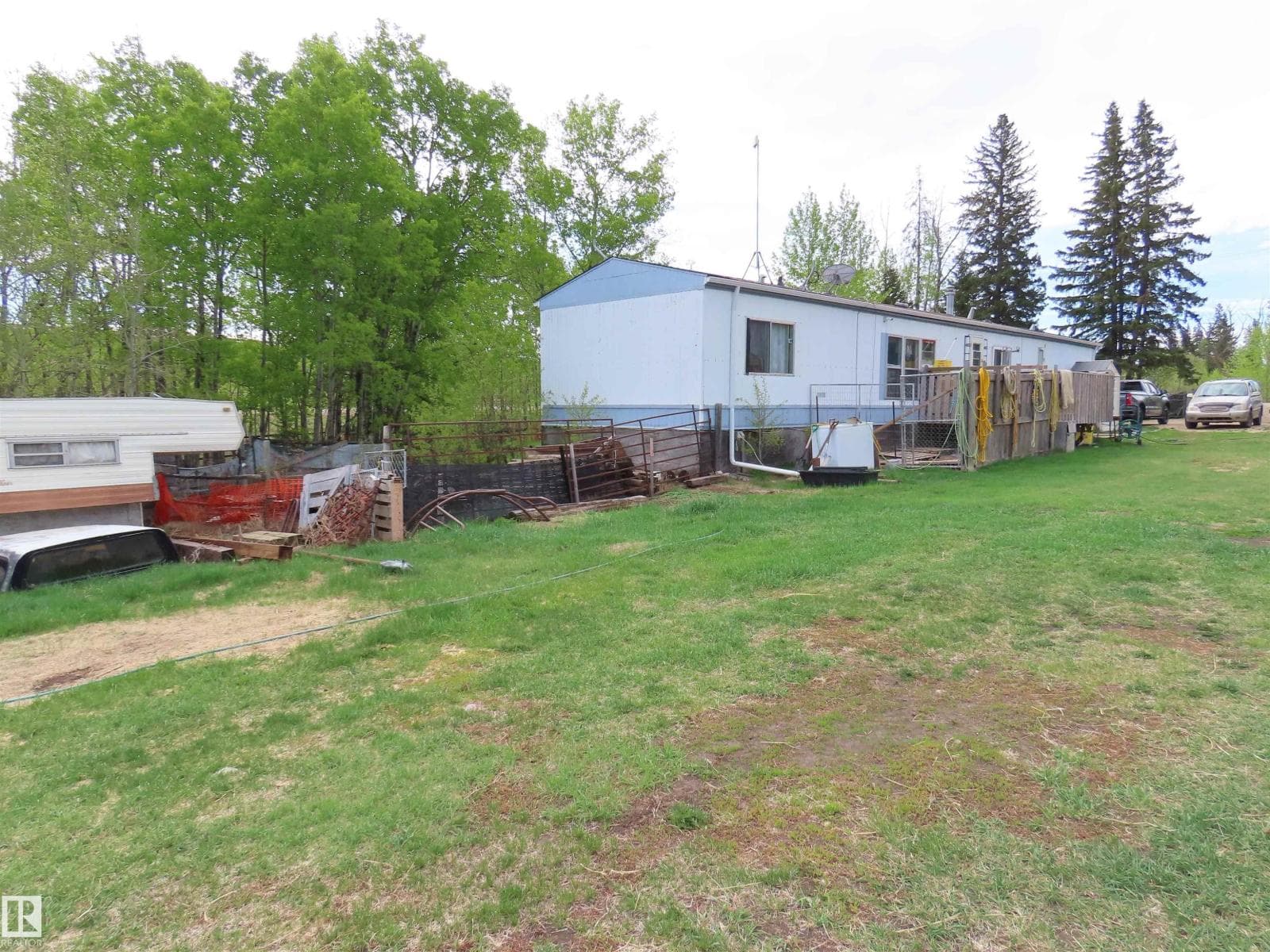 2304 TWP ROAD 545 — photo 3
