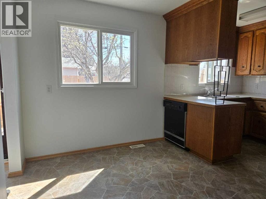 29, 441 Switzer Drive — photo 4