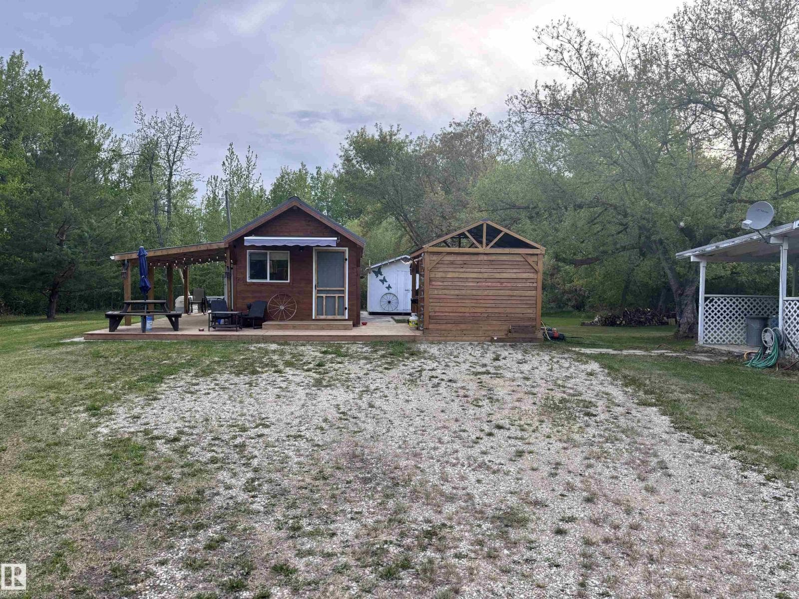 #29 3521 TWP ROAD 542