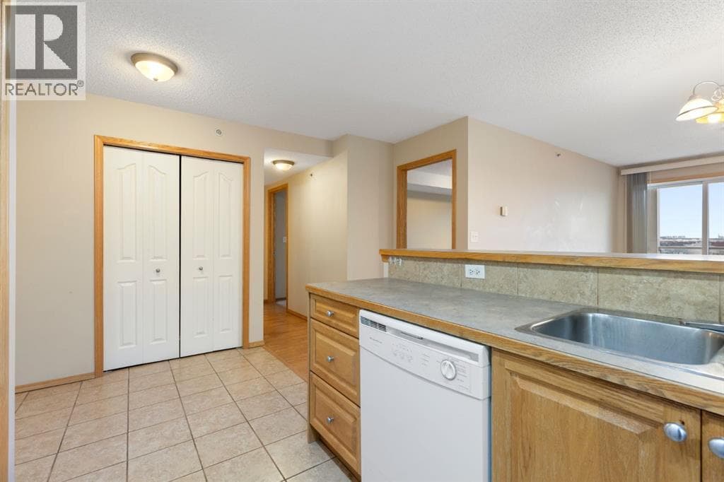 311, 92 Saddletree Court NE — photo 5