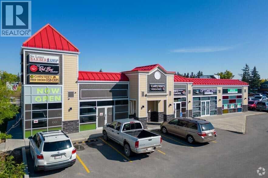 140, 3725 RUNDLEHORN Drive NE