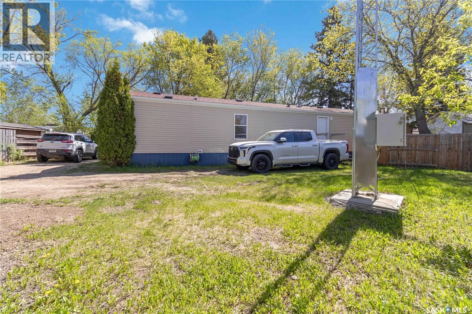 136 219 Grant STREET — photo 3