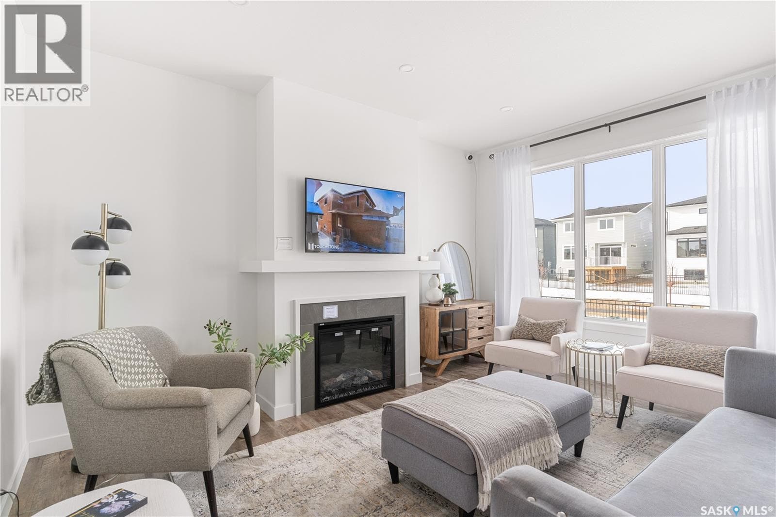 660 Pepper BEND — photo 4