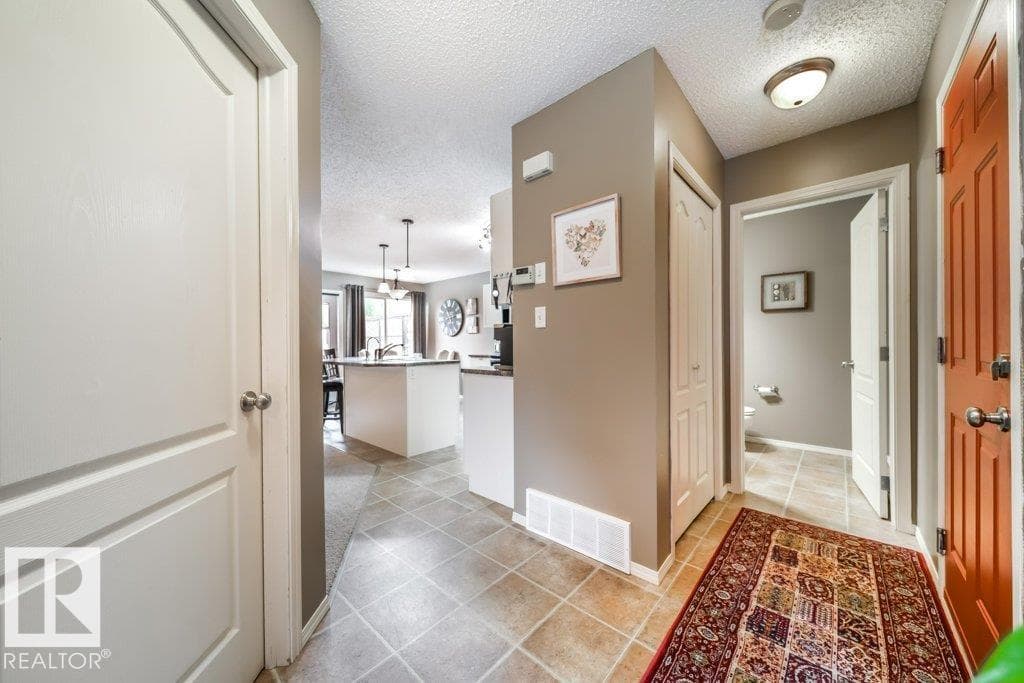8507 2 AV SW — photo 4
